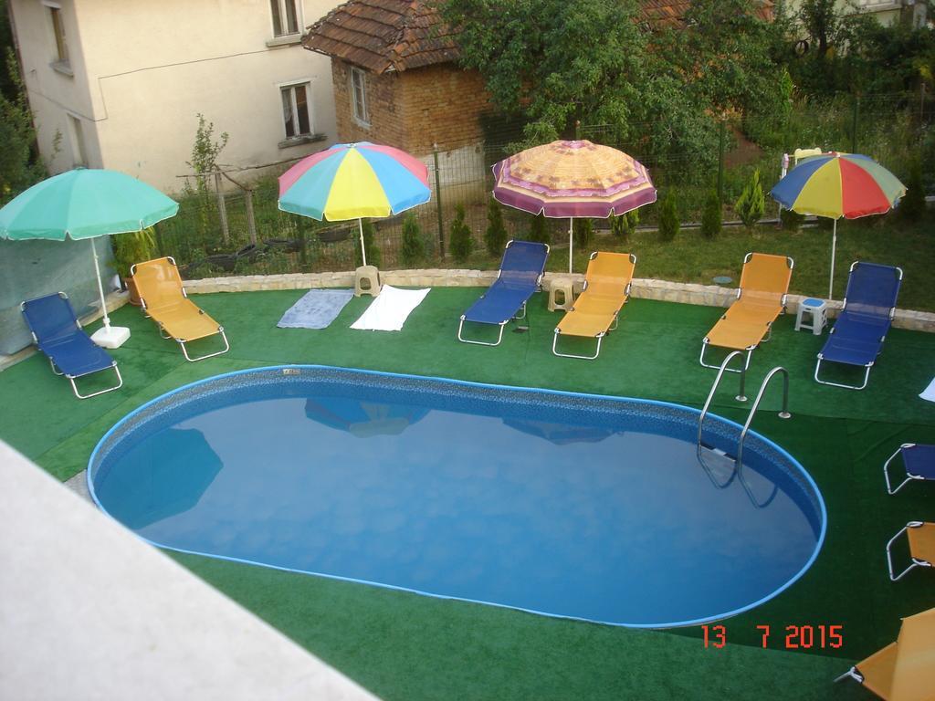 Guest House Camellia Berkovitsa Exterior foto