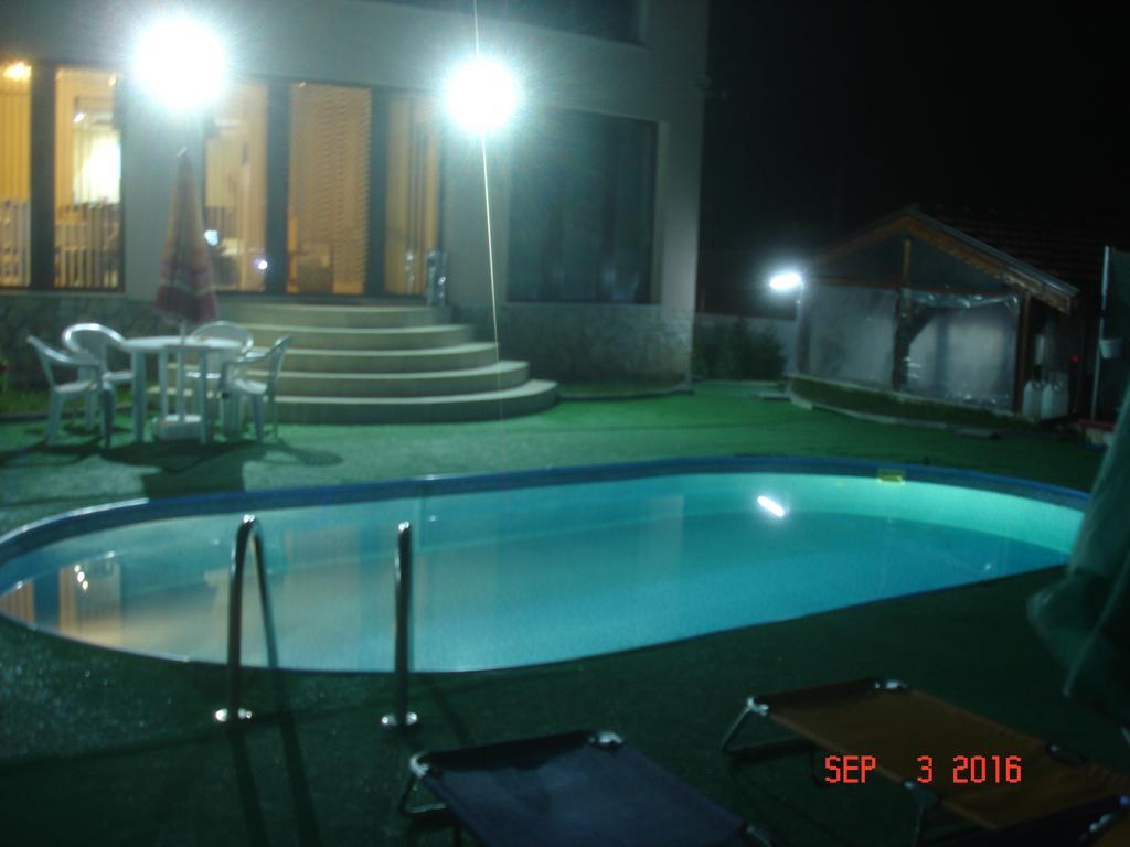 Guest House Camellia Berkovitsa Exterior foto